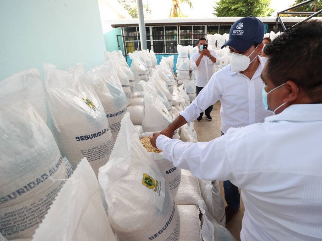 Tramits Yucatecos que más lo necesitan del municipio de Chemax cuentan